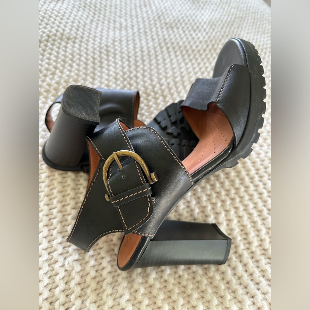 Walrus Sandals Size 9 Black Style Zee 4 inch heel Chunky Sandals shoes. Leather